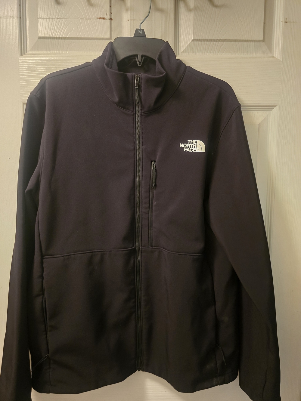 The North Face Men's Black Lightweight Zip-Up Jacket
